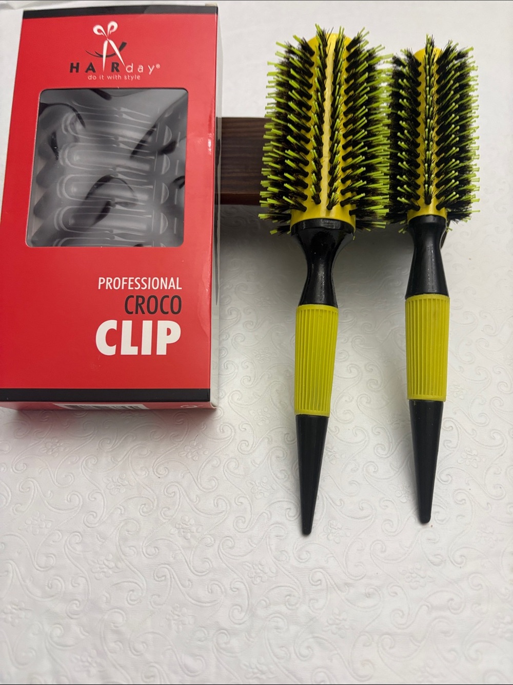 Yellow Round Vent Brush - Set of 2